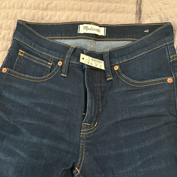 Madewell 9" Mid-Rise Skinny Jeans in Larkspur Wash - Picture 2 of 2